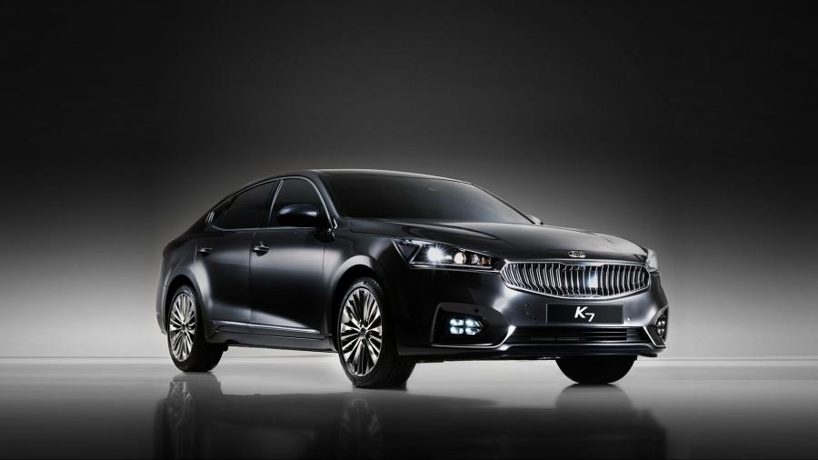  Kia K7 (YG) 2015 года  (фото 4 из 9)